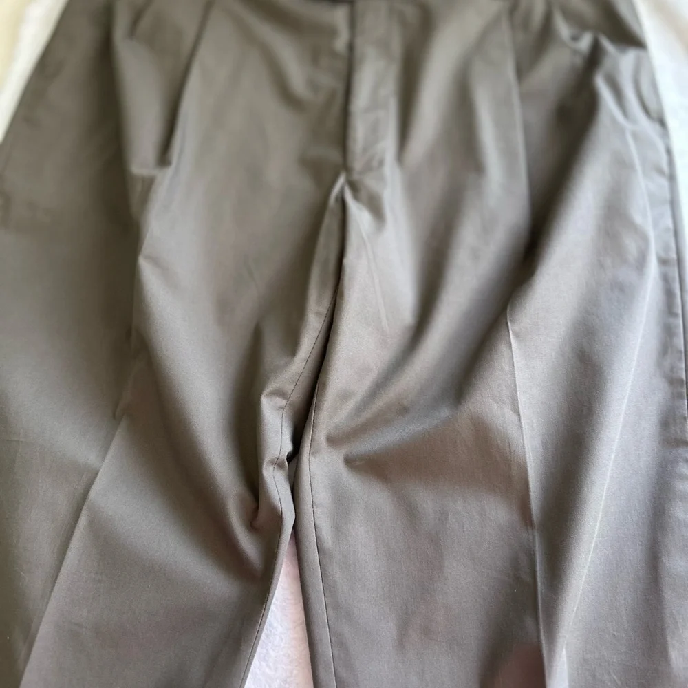 JoS. A. Bank Suit  jacket and pants 44/32